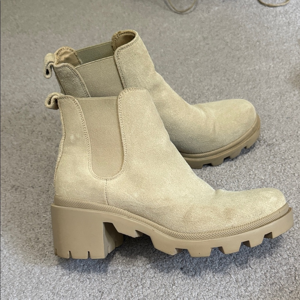 Steve Madden Tan Ankle Booties